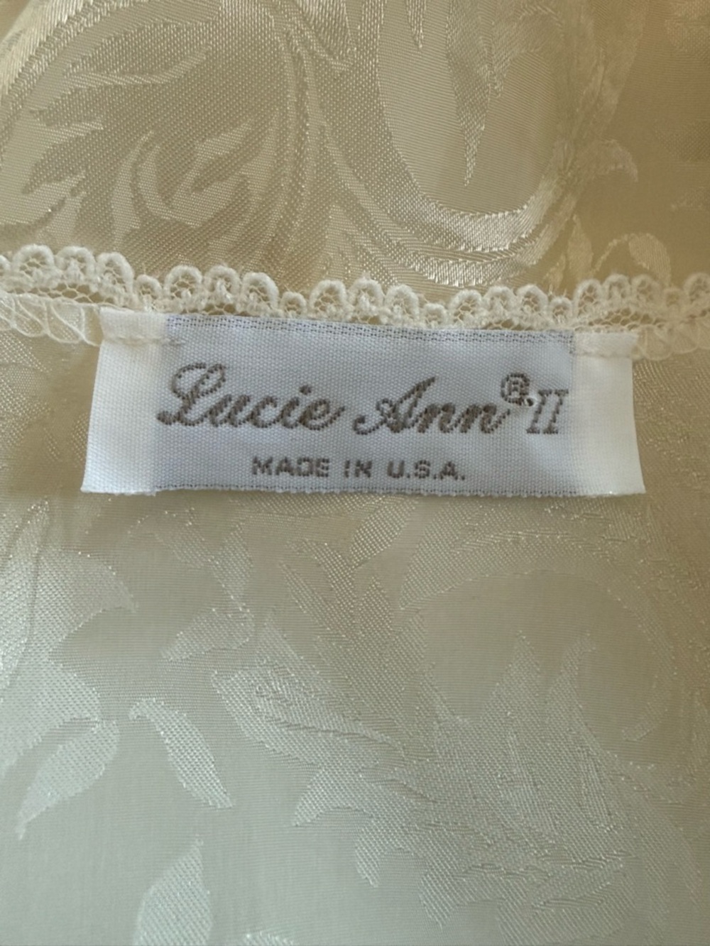 Vintage Lucie Ann II Damask Short Chemise Nightgown Lace Size Medium - Picture 6 of 8